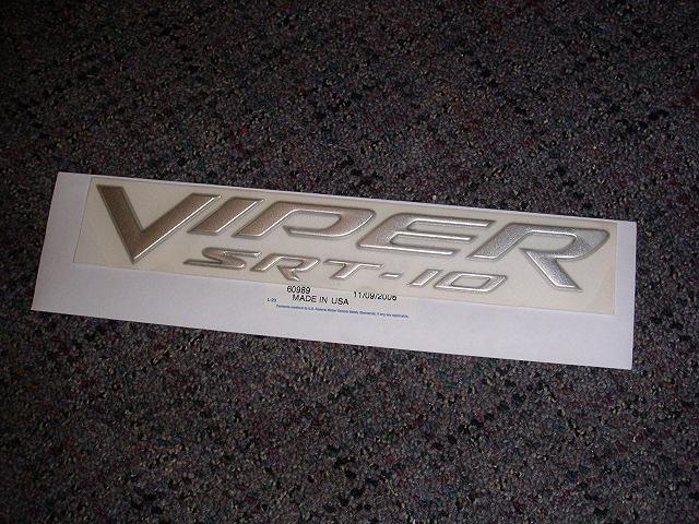 Satin Chrome \"Viper SRT-10\" OEM Fender Decals